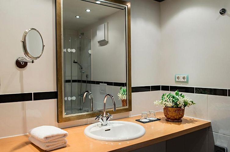 Zeller-Hotel+Restaurant