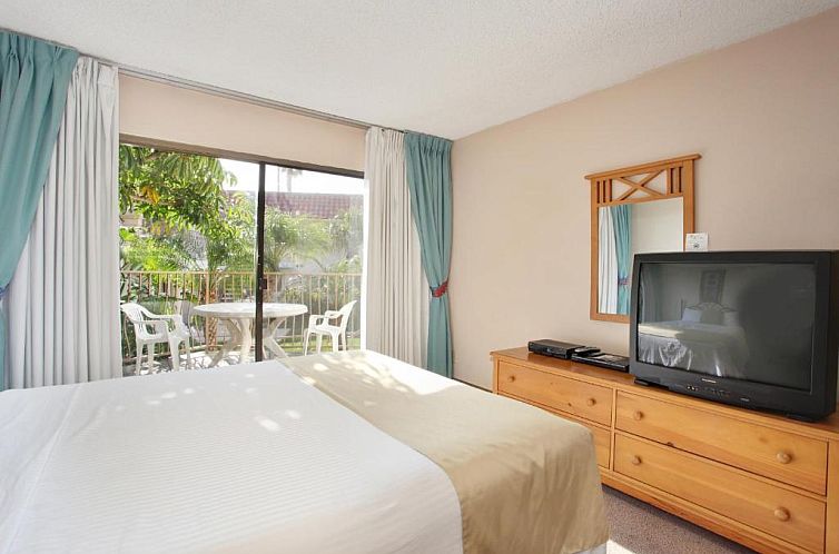 Oceanside Marina Suites - A Waterfront Hotel