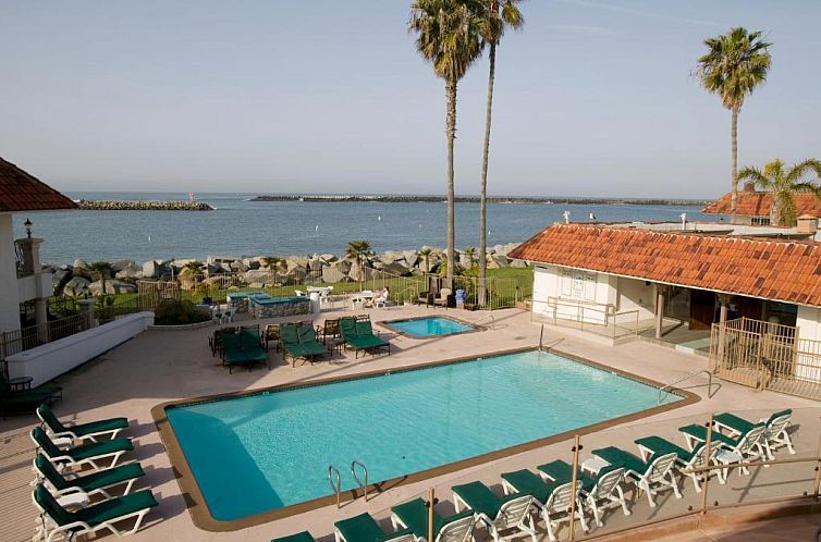 Oceanside Marina Suites - A Waterfront Hotel