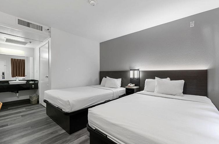 Motel 6-Oceanside, CA