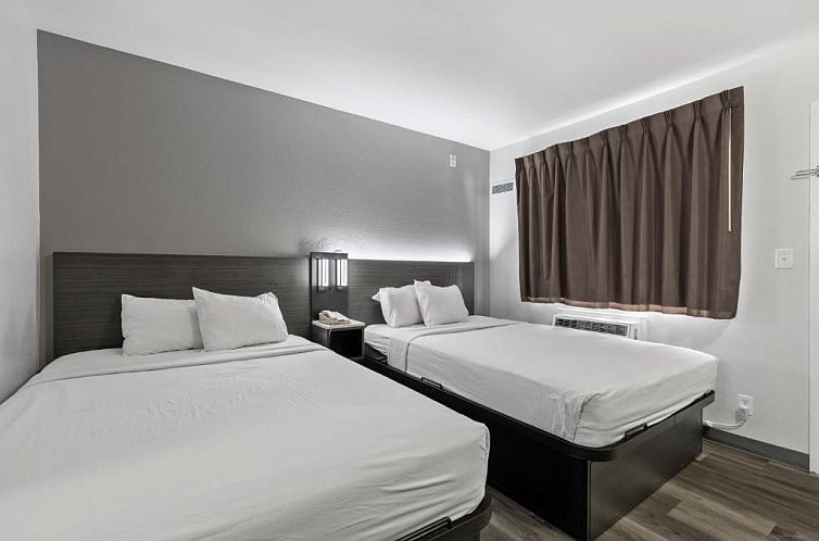 Motel 6-Oceanside, CA