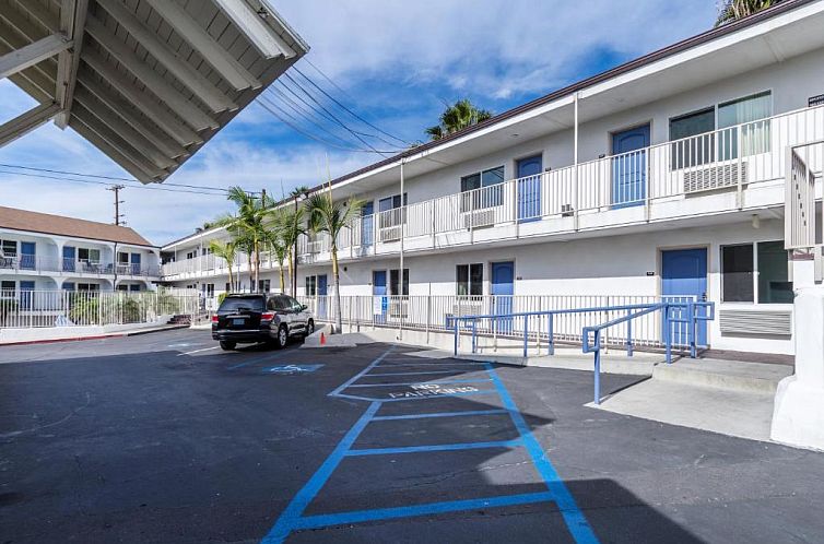 Motel 6-Oceanside, CA, Marina