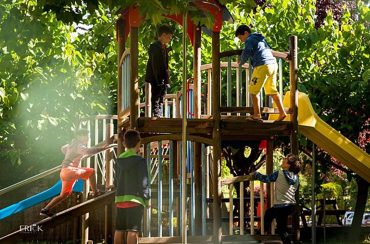 Camping Bungalows La Borda del Pubill