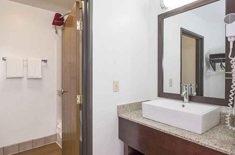 Red Roof Inn Columbus - Hebron