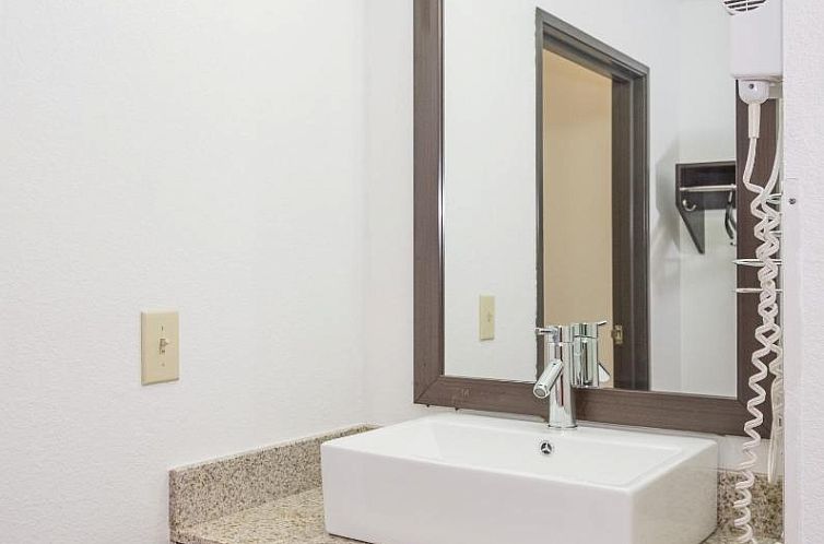 Red Roof Inn Columbus - Hebron