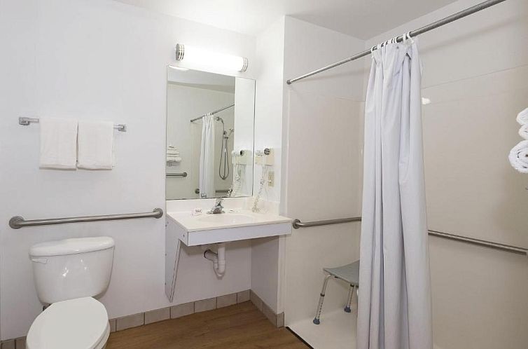 Red Roof Inn Columbus - Hebron