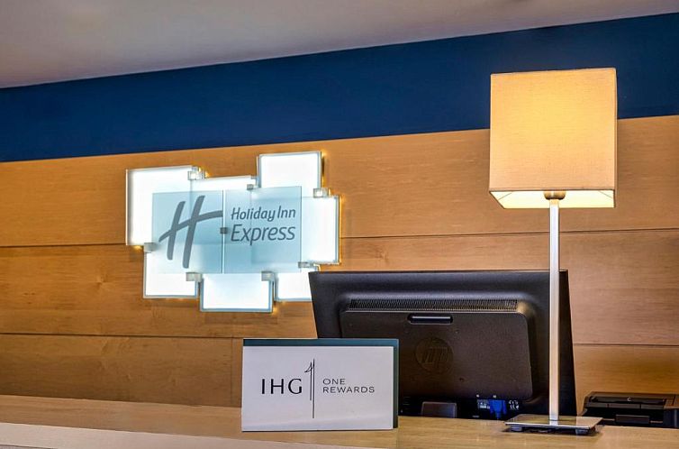 Holiday Inn Express Málaga Airport, an IHG Hotel