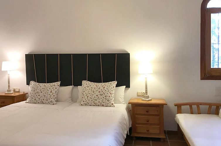 Apartamentos Turísticos La Mundial