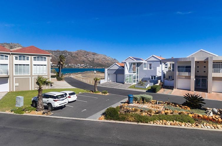 Vrijstaande woning in Gordon's Bay