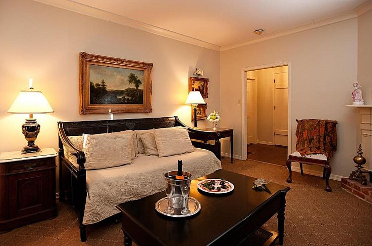 Monmouth Historic Inn