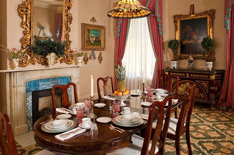 Devereaux Shields House