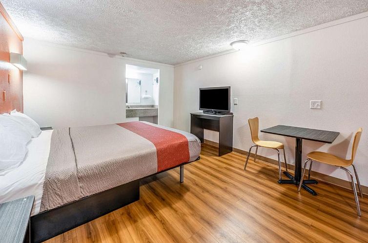 Motel 6-Mansfield, OH