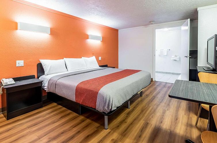 Motel 6-Mansfield, OH