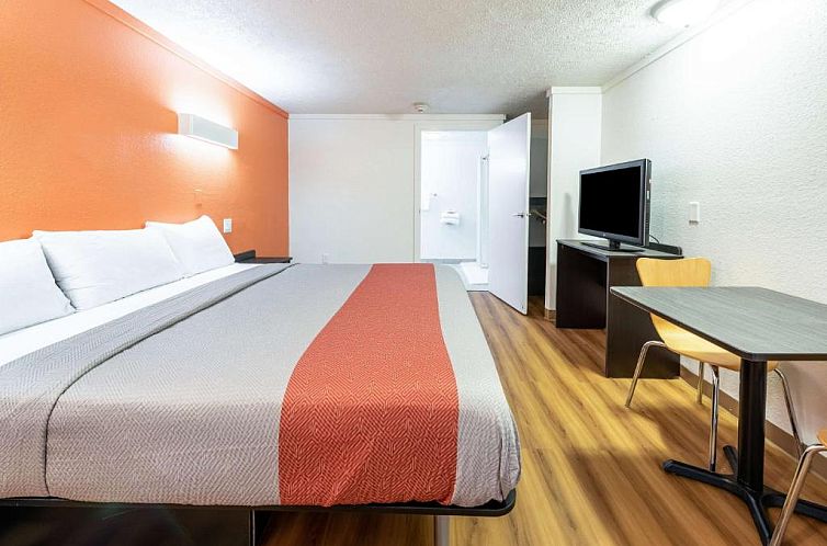 Motel 6-Mansfield, OH