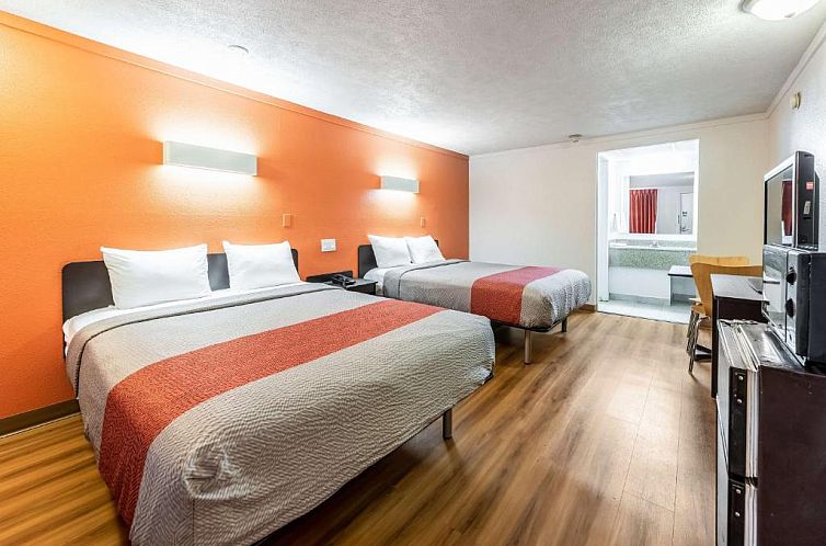 Motel 6-Mansfield, OH