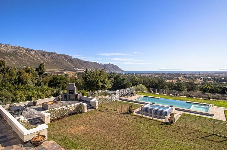 Vrijstaande woning in Gordon's Bay