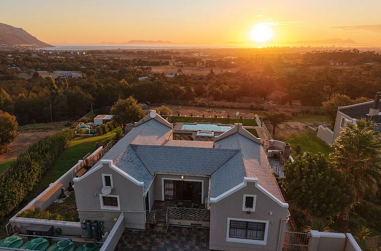 Vrijstaande woning in Gordon's Bay