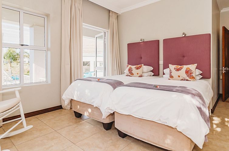 Vakantiehuis in Bos En Dal mit Großer Terrasse