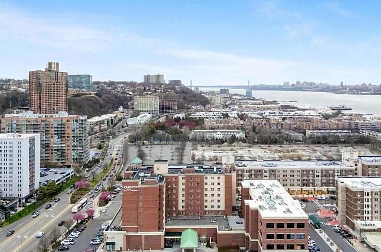 Homewood Suites by Hilton Edgewater-NYC Area