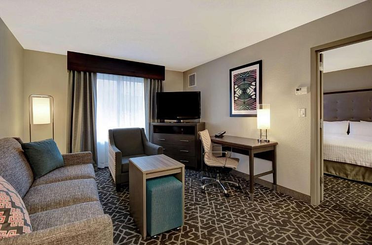 Homewood Suites by Hilton Edgewater-NYC Area