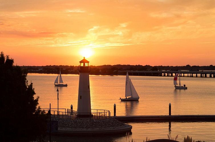 Hilton Dallas/Rockwall Lakefront Hotel