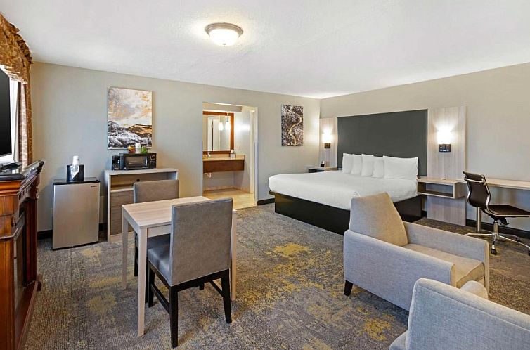 Best Western Plus Weston Inn