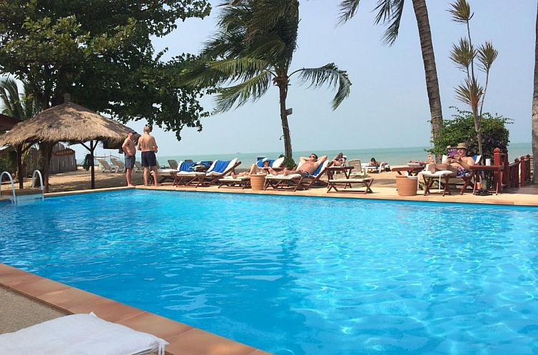 The Waterfront Boutique Hotel & Cafe