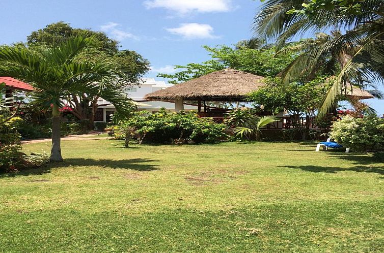 The Waterfront Boutique Hotel & Cafe
