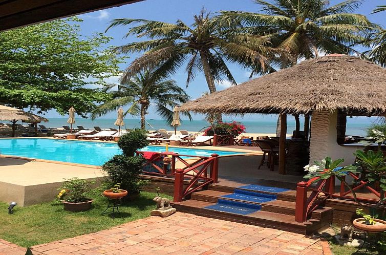 The Waterfront Boutique Hotel & Cafe