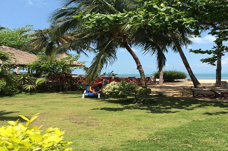 The Waterfront Boutique Hotel & Cafe