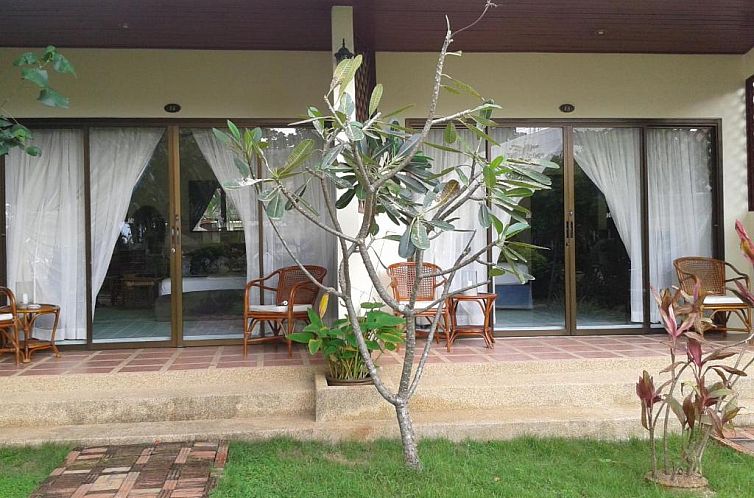 The Waterfront Boutique Hotel & Cafe