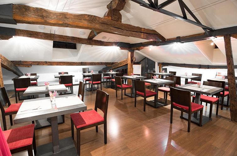 Petit Palace Arana Bilbao