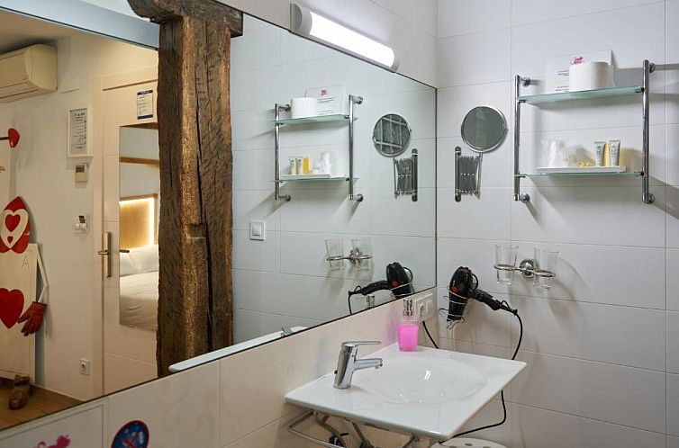 Pensión AliciaZzz Bed And Breakfast Bilbao