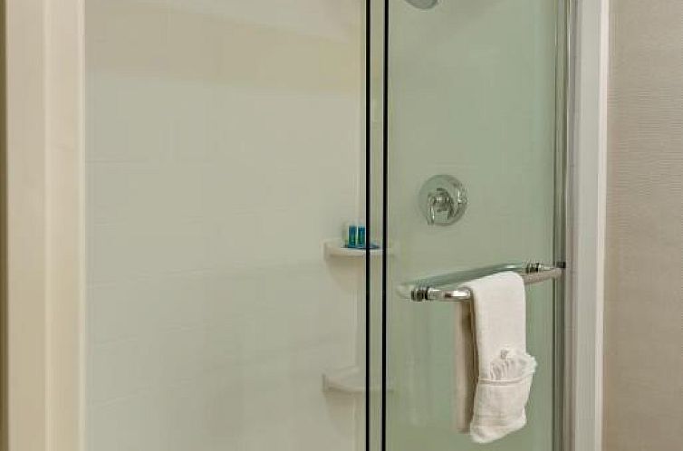 Holiday Inn Express Newport Beach, an IHG Hotel