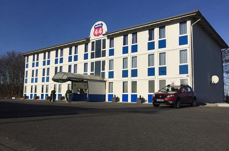 Motel 44