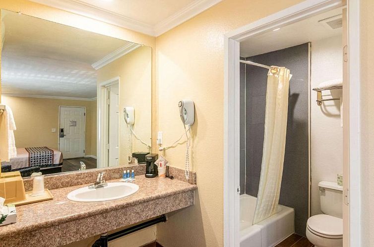 Rodeway Inn Artesia Cerritos