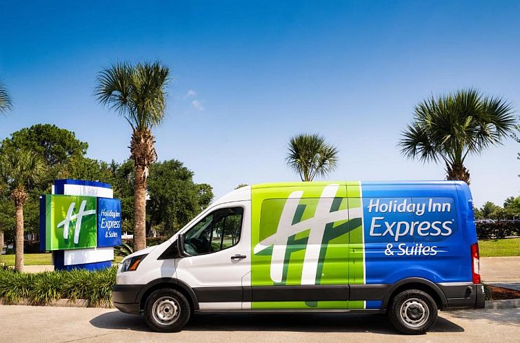 Holiday Inn Express and Suites New Orleans Airport, an IHG H