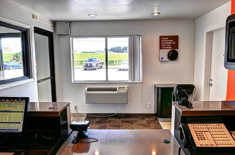 Motel 6-Slidell, LA - New Orleans