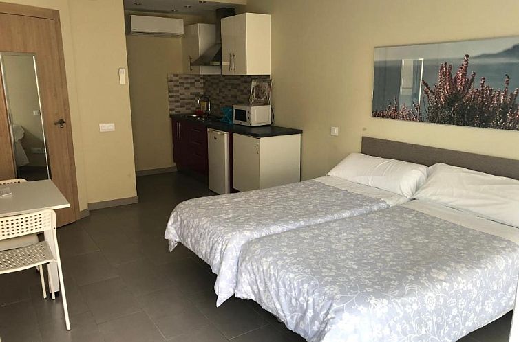 Apartamentos Turisticos Maria Guerrero