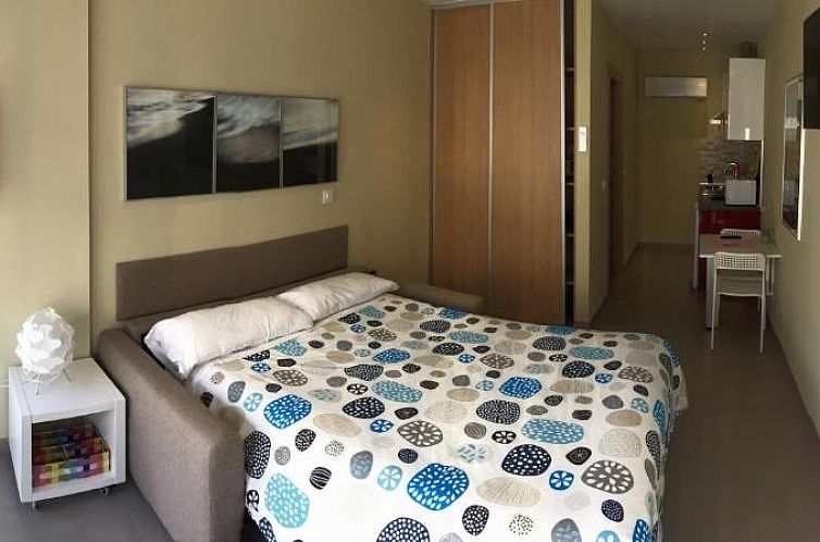 Apartamentos Turisticos Maria Guerrero