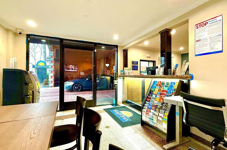 Days Inn by Wyndham Los Angeles LAX/ Redondo&ManhattanBeach
