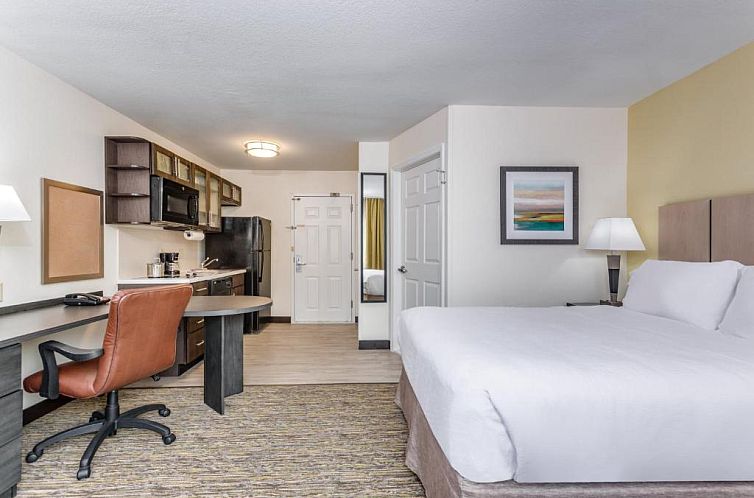 Candlewood Suites Secaucus, an IHG Hotel
