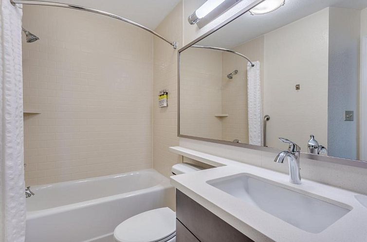 Candlewood Suites Secaucus, an IHG Hotel