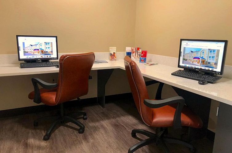 Candlewood Suites Secaucus, an IHG Hotel