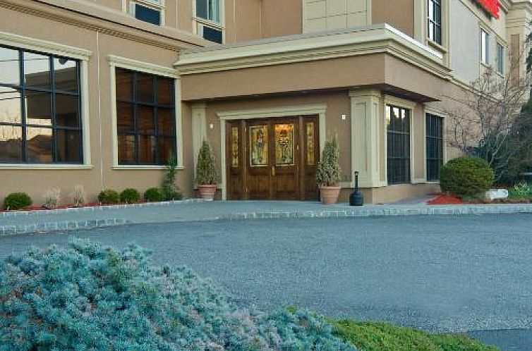 Meadowlands Plaza Hotel