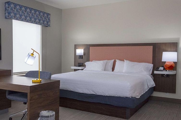 Hampton Inn & Suites Riverton