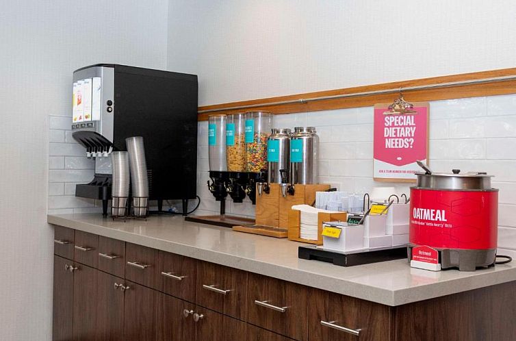 Hampton Inn & Suites Riverton