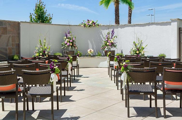 Hampton Inn & Suites - Napa, CA