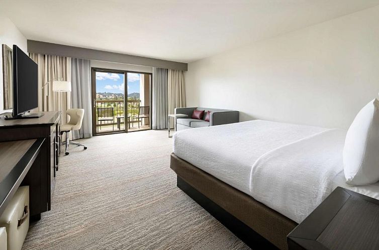 Hampton Inn & Suites - Napa, CA
