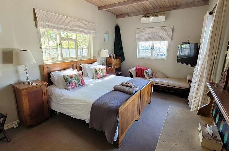 AppleBee Guest Cottage